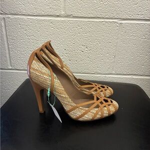 Salvatore Ferragamo Woven Tan and Cream Heels